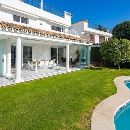 Family Altos Reales Villa Marbella