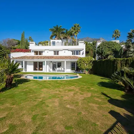 Villa Family Altos Reales