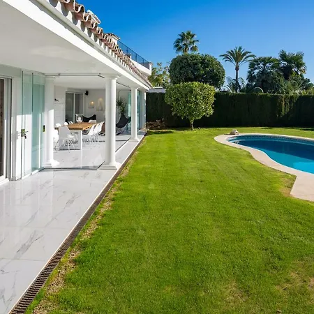 Villa Family Altos Reales Marbella