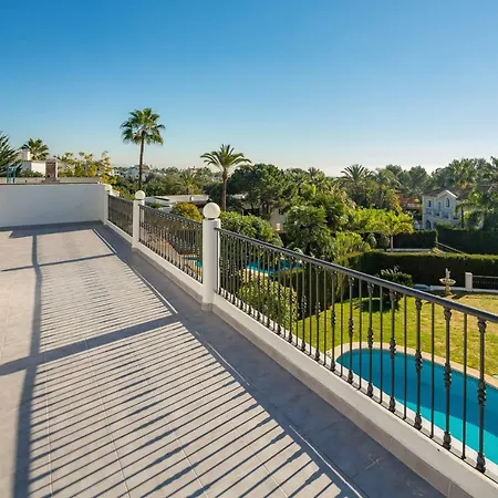 Villa Family Altos Reales Marbella